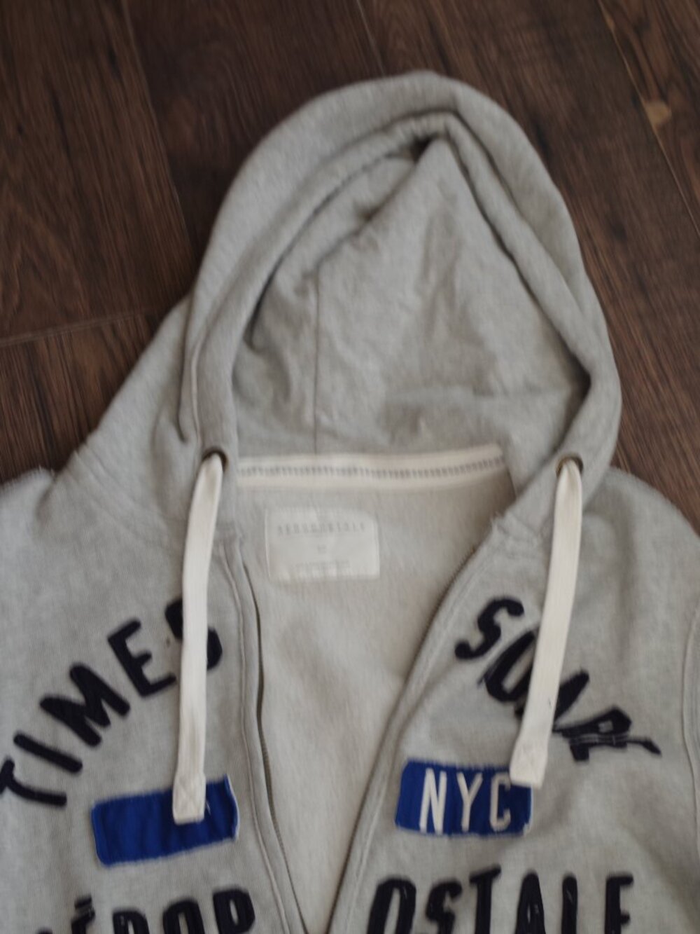 Ladies Ae'ropostale Grey Hoodie